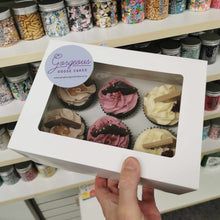 Load image into Gallery viewer, Premium Cupcakes
