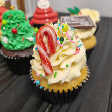 Load image into Gallery viewer, Christmas Cupcakes
